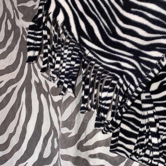 Zebra Print Winter Scarf - Picture 2 of 2